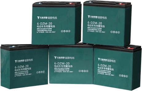 Thay ắc quy xe máy điện 133M